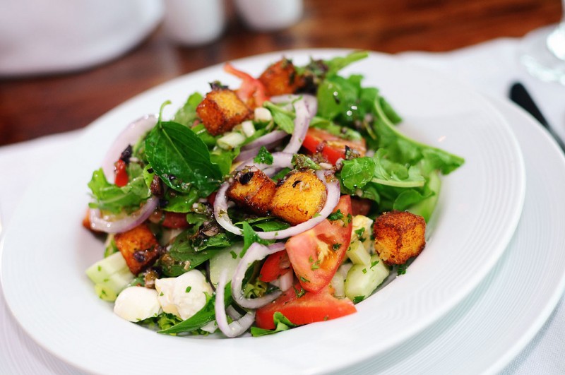 Salad không chỉ giúp thân mình bạn mảnh mai hơn mà còn tăng cường sinh lực cho cơ thể